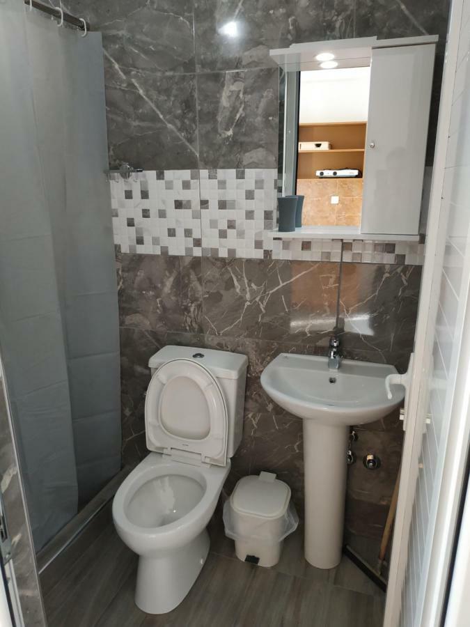 Michalos Apartments Paralía Skotínis Εξωτερικό φωτογραφία